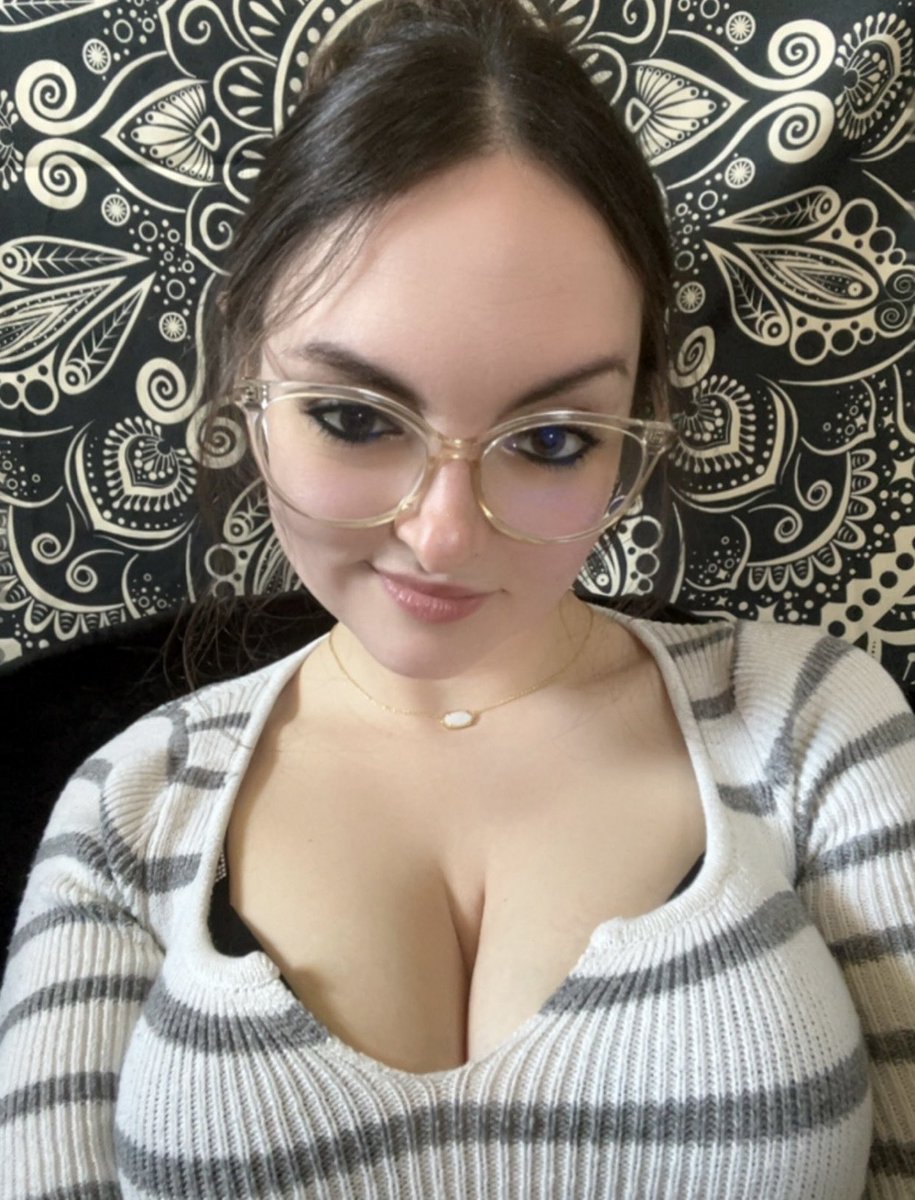 TiffanyJo tweet media
