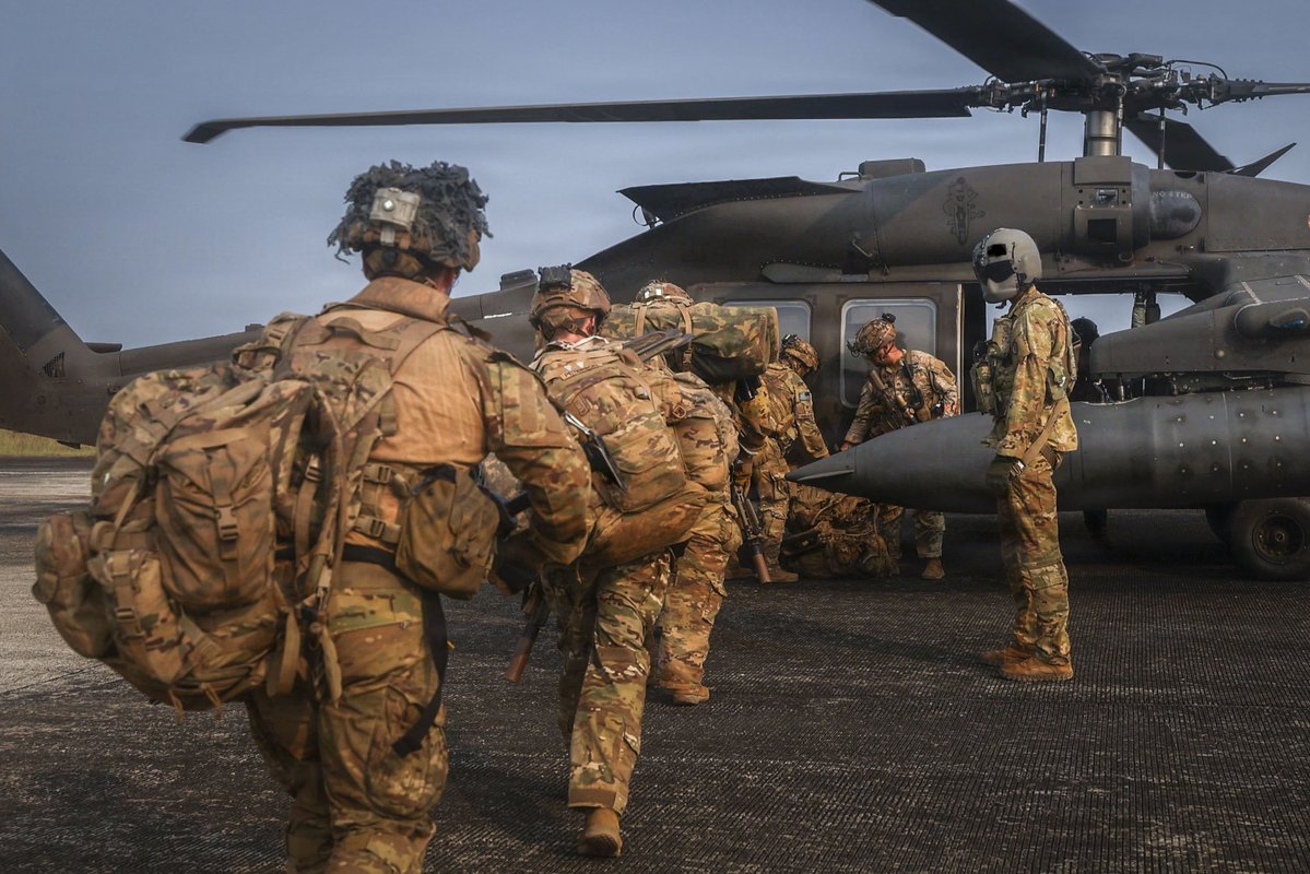 U.S. Army tweet media