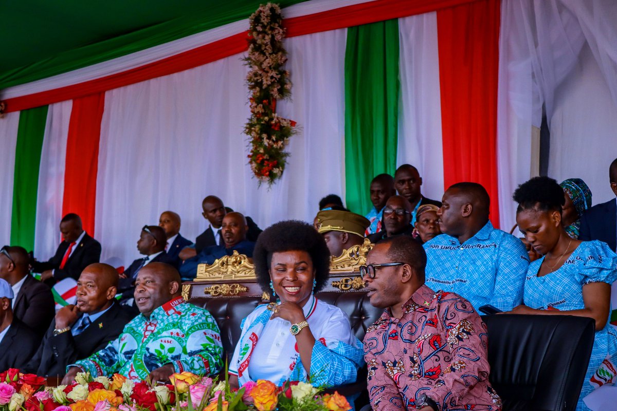 Gitega's tweet image. Placée sous le thème « Le travail est la dignité : que chaque Burundais mette son talent au service de la construction de l’avenir ».Le #Burundi s'est joint à la communauté internationale pour célébrer la Journée internationale du Travail, célébrée chaque 1er mai.