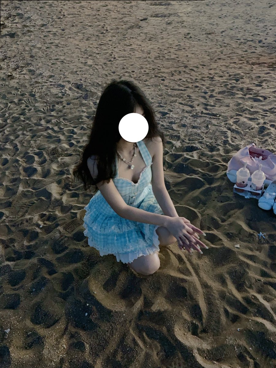 清纯女高火辣辣 tweet media