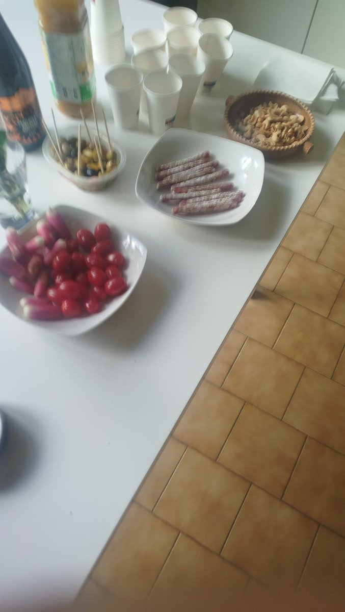 P_Henri_Merrien's tweet photo. Merci Jean François d’avoir organisé avec l’aide de Prescillia notre réunion de 1ère circonscription. Nous avons fait un tour d’horizon sur les élections municipales passées, puis sur les élections à venir. Ensuite nous avons partagé un verre de l’amitié avant de nous séparer. https://t.co/xEoJKHYKAp