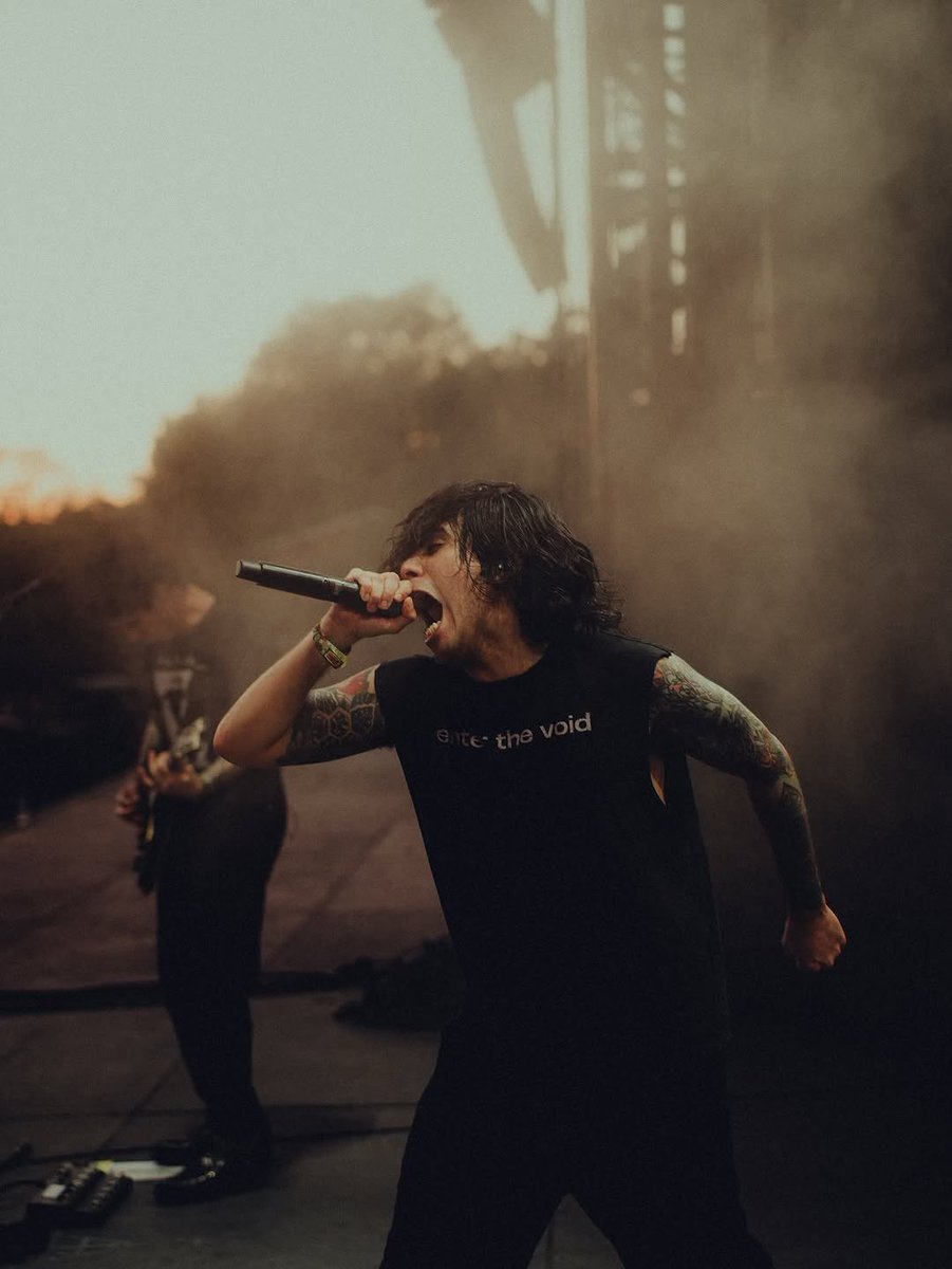 Crown The Empire tweet media