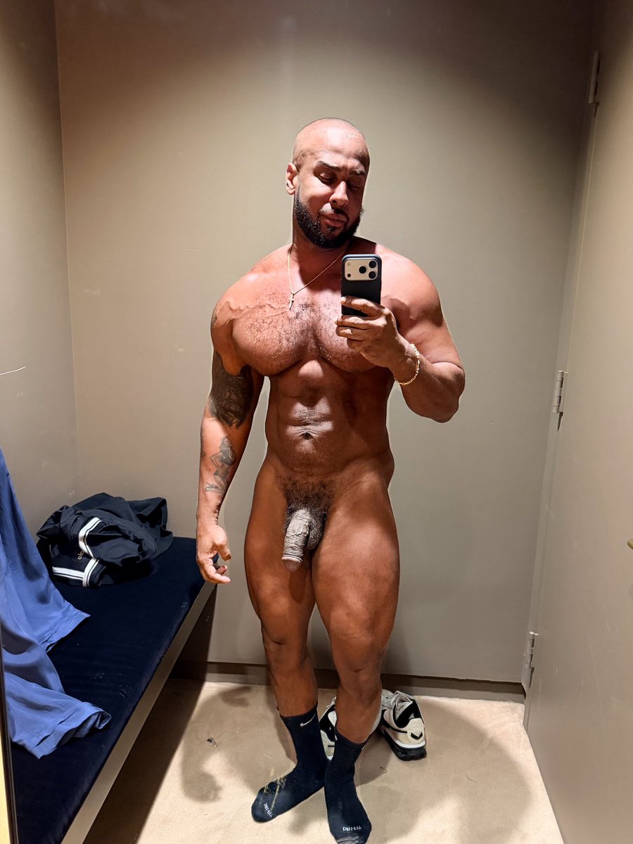 Simon James tweet media