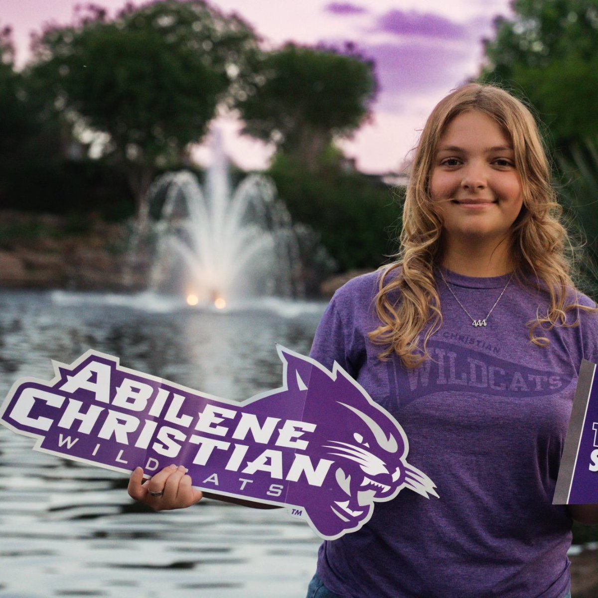 tarapatton's tweet photo. This girl will be wearing @ACUedu purple next year!! 💜 Thankful for this great opportunity for her. Congratulations Kali! National College Decision Day! @AldineISD @CarverHS_AISD @Eisenhower_IB @ACUsports @drgoffney #AldineHistory https://t.co/cB9b4uAGsA