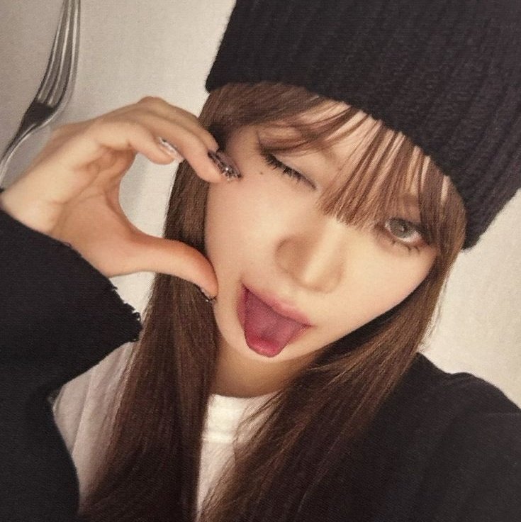 Haru tweet media