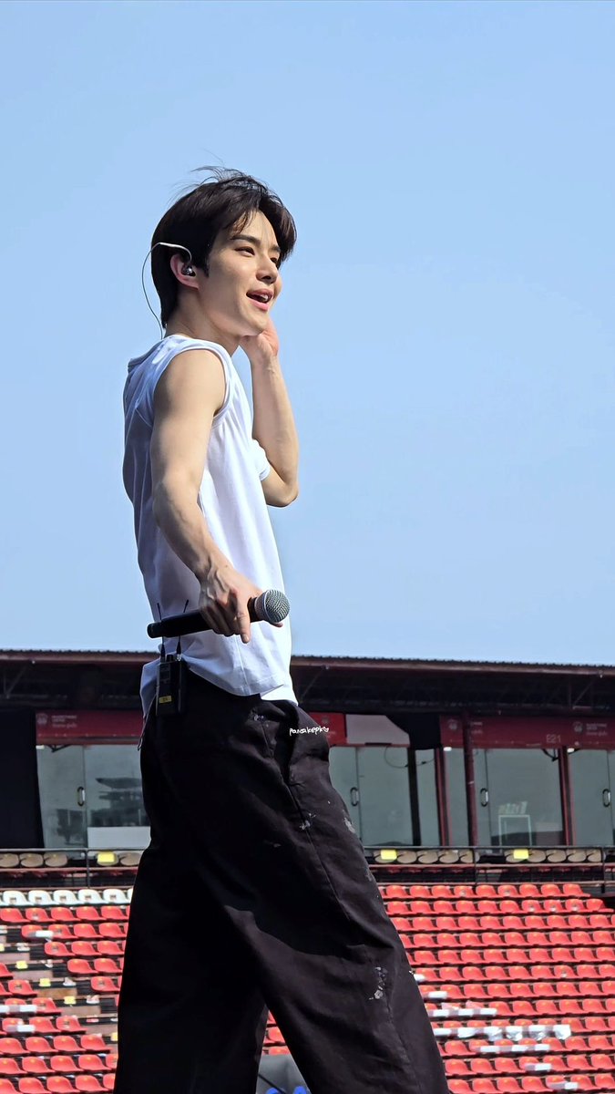 akeminhyun🐶⁰⁵🌷🐿 tweet media