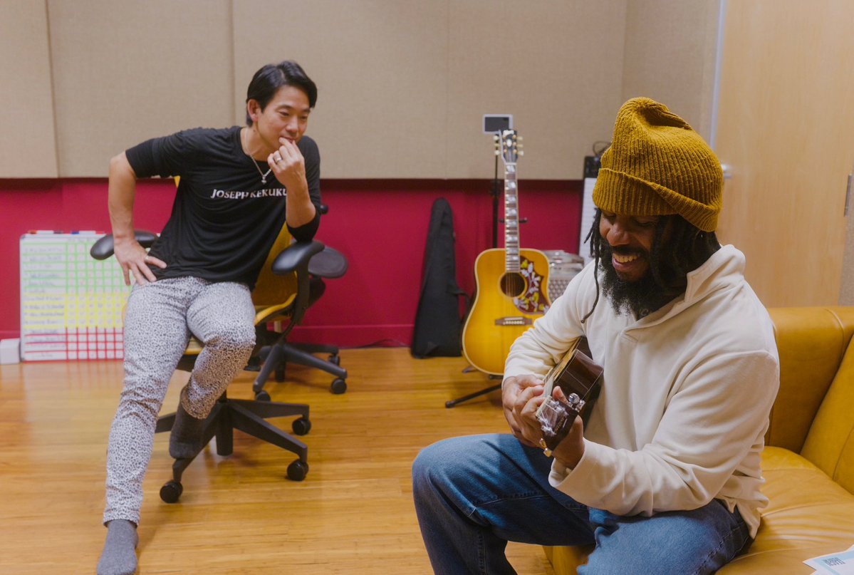 Jake Shimabukuro tweet media