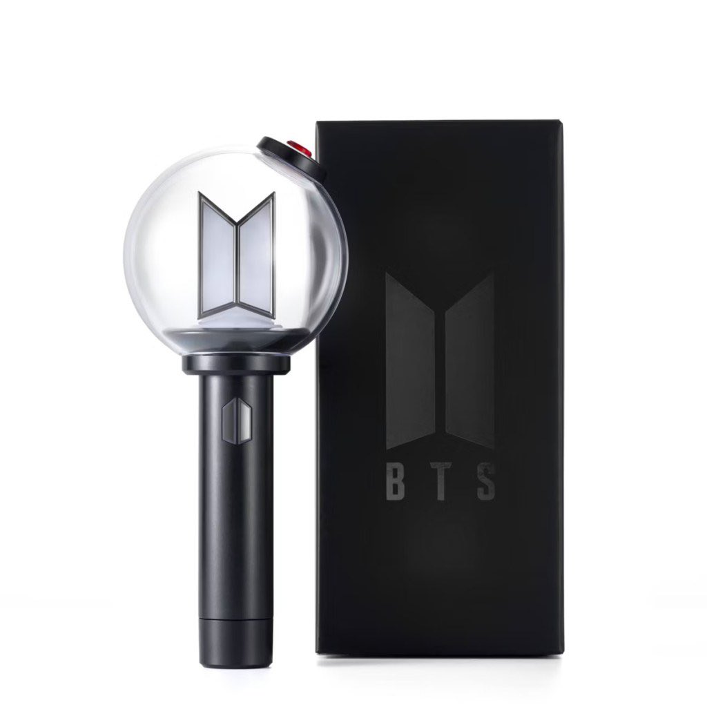 iara⁷ 🪭 is seeing BTS tweet media