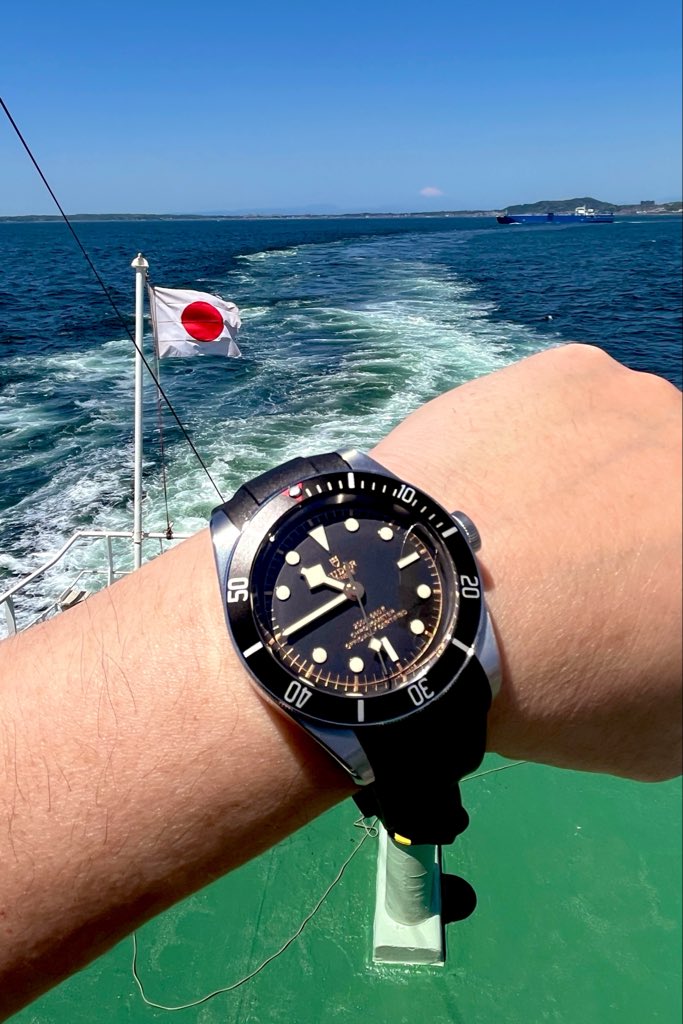 cZDSzIHvkGGUgpJ's tweet photo. 豪華客船クルージング🛳️

え？船名？
クイーン・オブ・カナヤマルです✨

さらば日本…いざChiba prefectureへ。 https://t.co/UVvdBvN2Ob