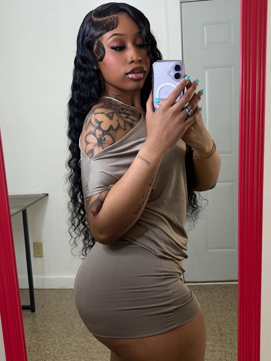 Naomi tweet media