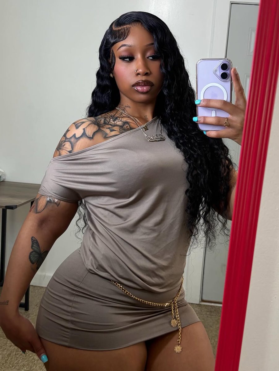 Naomi tweet media
