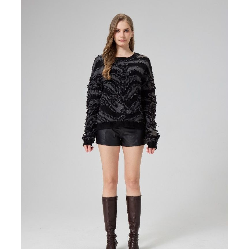 Yuanwo2026's tweet image. his 100% cashmere animal intarsia knit sweater blends statement design with a clean
Ready to create your next bestseller? ✨👇
#Cashmere #IntarsiaKnit #ModernLuxury #WomensFashion #QuietLuxury #PremiumKnitwear #ContemporaryStyle #CapsuleWardrobe #FashionCollection #fyp