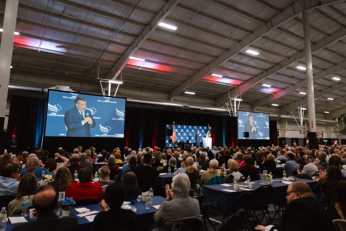Ted Cruz tweet media