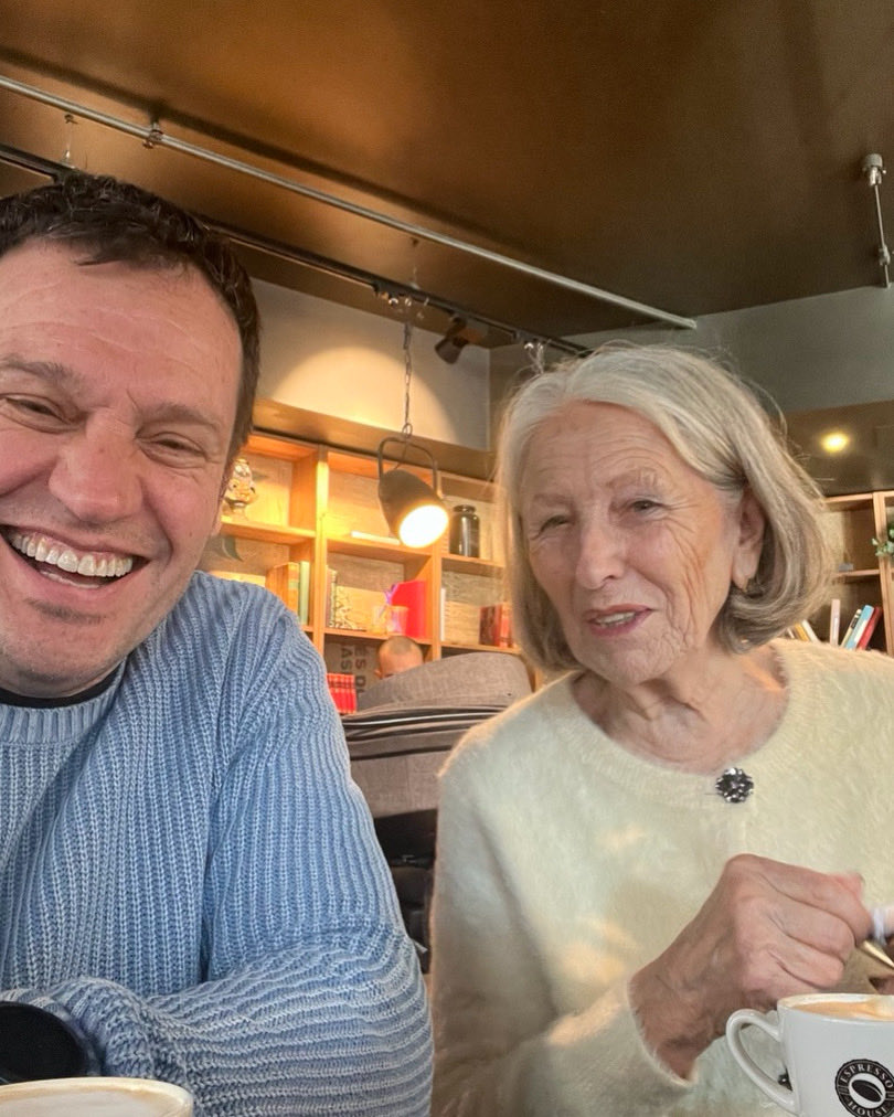 albertllovera's tweet photo. Felicitats Mami i ha Totes les Mamis del Mon❤️
Tot l’Amor que ens dones, es la millor benzina per entendre lo bo que es esta en aquesta Vida.T’estimo❤️
Felicidades a Todas las Mamis y Gracias por l amor que nos dais y nos habéis dado, para entender lo bueno que estar en esta Vida https://t.co/SQbNpexoDl