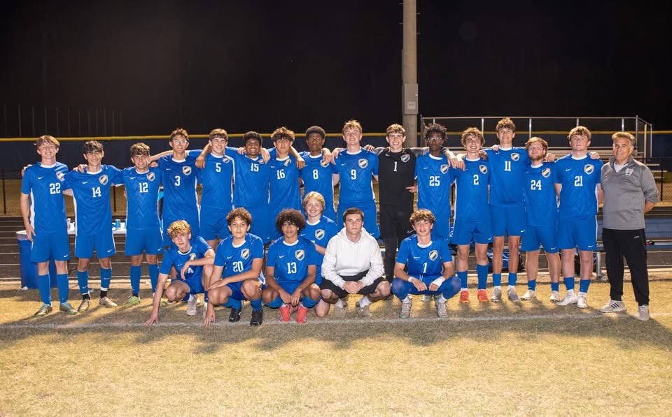 Aug_PrepSports's tweet photo. 🏆REGION CHAMPS! 🏆

With their 3-0 win tonight over Monsignor Donovan, the Augusta Prep boys soccer team recorded its first region championship since 2008. The Cavaliers also notched their 10th victory of the season tonight, improving to 10-3 overall. https://t.co/NMsCJPliQQ