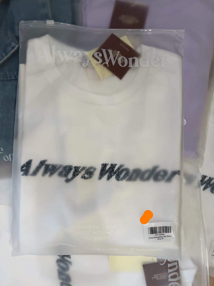 ของรางวัลสำหรับห้าแสนมาแล้วงับ นุสุ่มแจกเสื้อ Canvas Essential Boxy Tee | Plaster White 1 รางวัล สนับสนุนรางวัลกาชาดโดย คุณ okyoyo42 ไปกันต่อเลยงับแม่ๆ 💙

รี + เฟบ + เมนชั่น พร้อมแท็ก + KW 

LINGLING PRIVATE PARTY
#LinglingKwongxCathyDoll 
#linglingkwong‌ #หลิงหลิงคอง