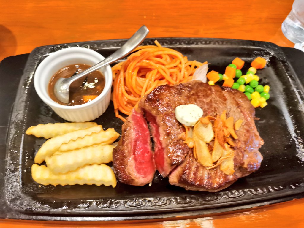 飯テロBOT（ざんざす） tweet media