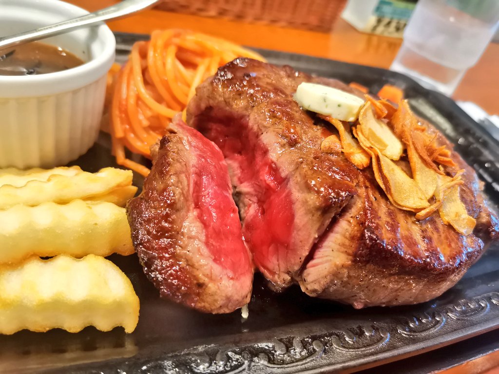 飯テロBOT（ざんざす） tweet media
