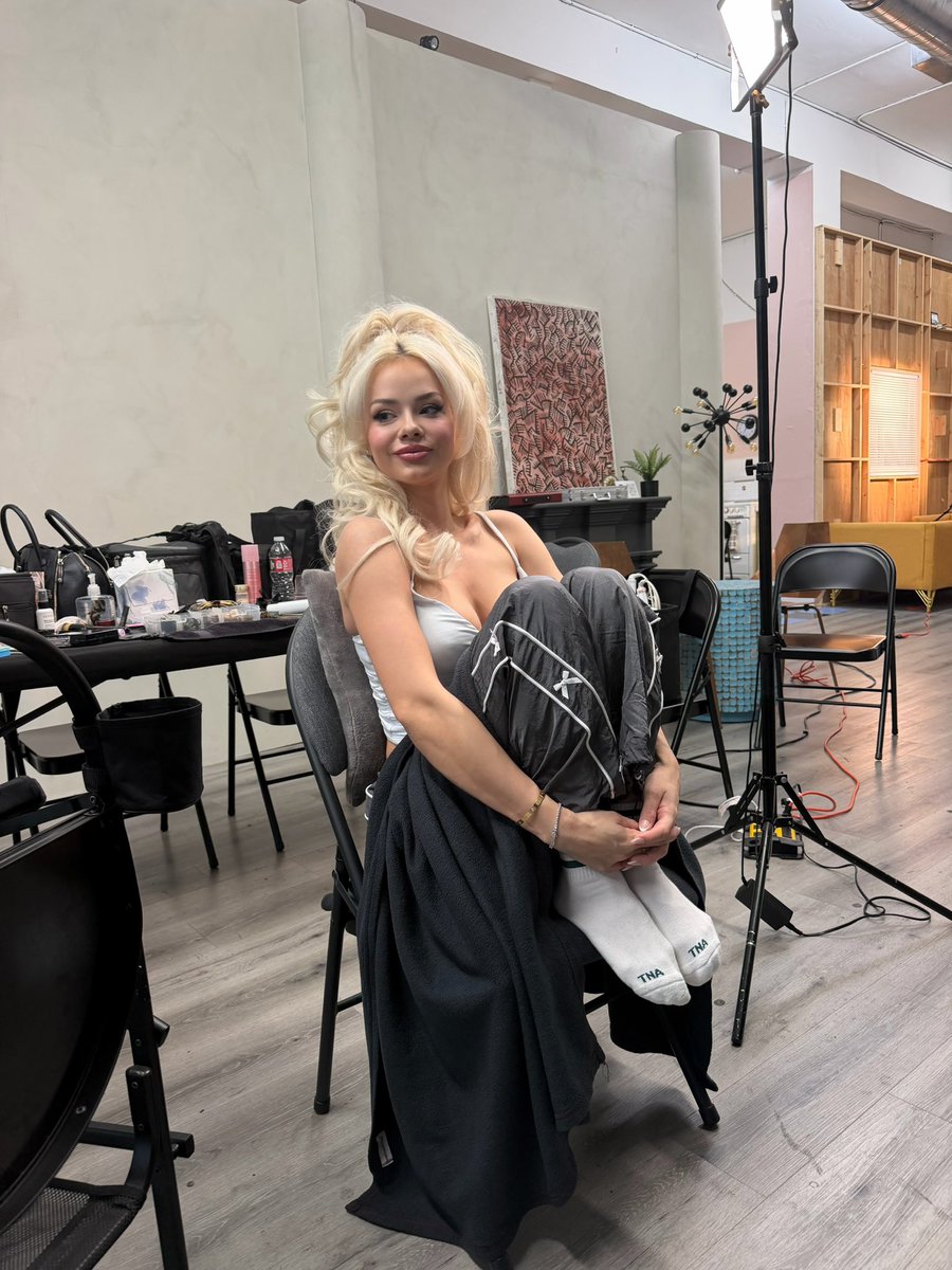 Sapphire Howell tweet media