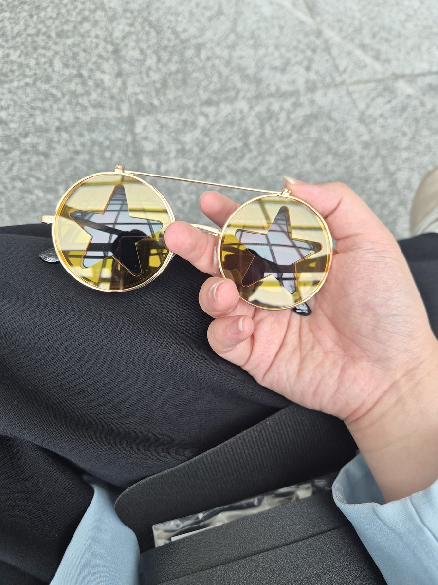 아 웃겨