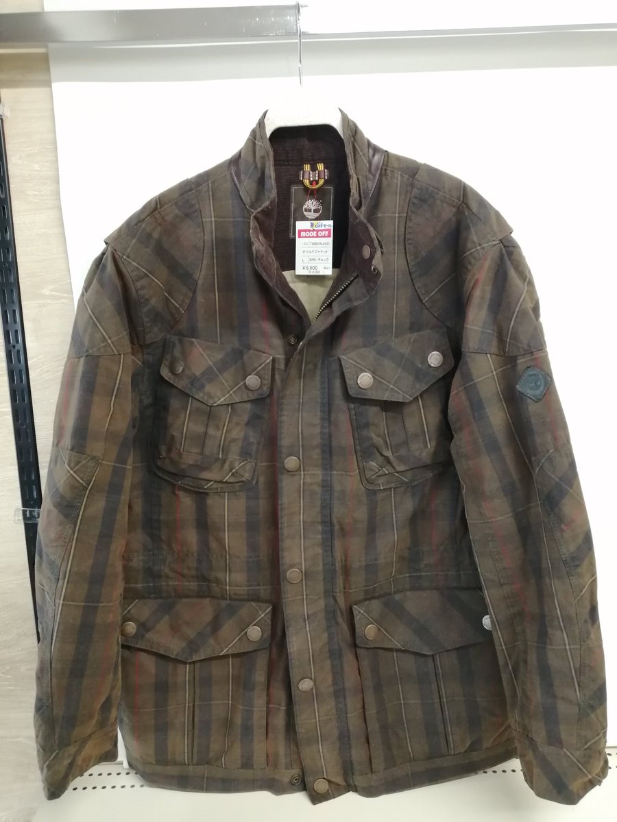 modeoff_narimas's tweet photo. ティンバーランドのオイルドジャケット入荷しました！しっかりとした厚みのある生地とキルティングの裏地で保温性は抜群です！
サイズL 6600円
ネット通販のオフモールからもお買い求めいただけます！
#モードオフ #モードオフ成増駅南口店　#ティンバーランド https://t.co/dLQ7ij47vi