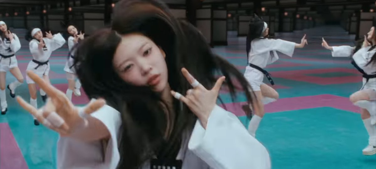 ˶^• ༝ •^˶ tweet media