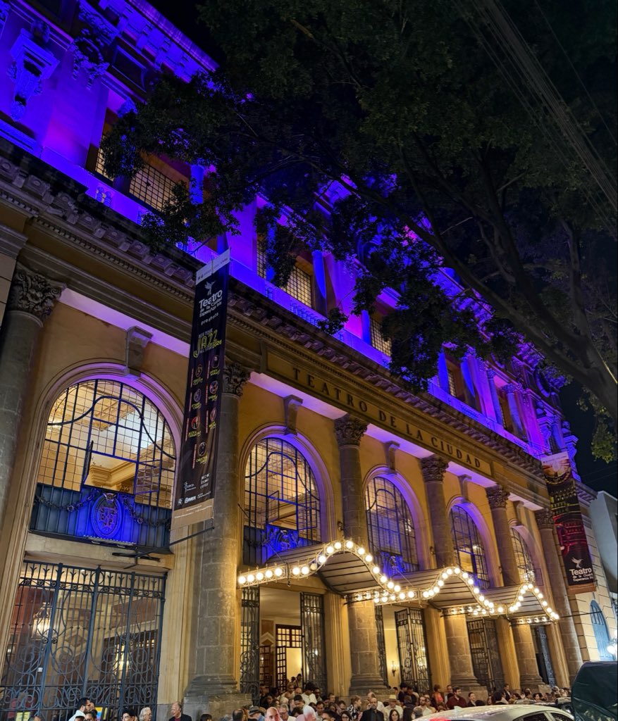 itzeluki's tweet image. Theatre 🎭 time with Alondra de la Parra , Gershwin, “The Life in Blue”

#thanks #GNP
