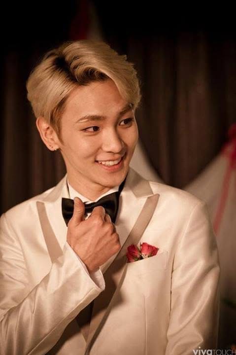 hourly kim kibum tweet media