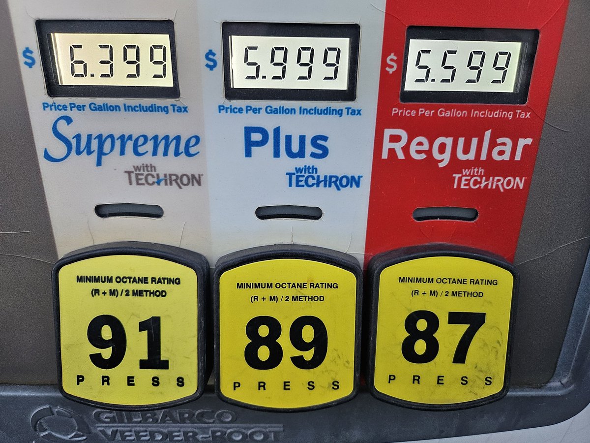 JeremyRoss77's tweet image. I'm not feeling these gas prices.... this is cutting into my #Sundayfunday money. #vegaslocals