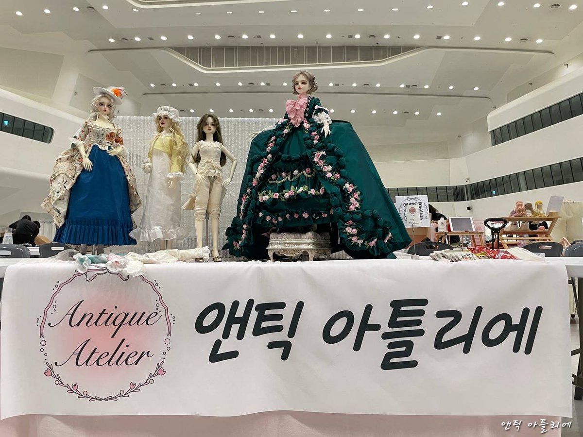 _antiqueatelier's tweet photo. DDP 서울 프로젝트돌
부스위치 A08 
놀러오세요 🫠 https://t.co/ntkFidjaMk