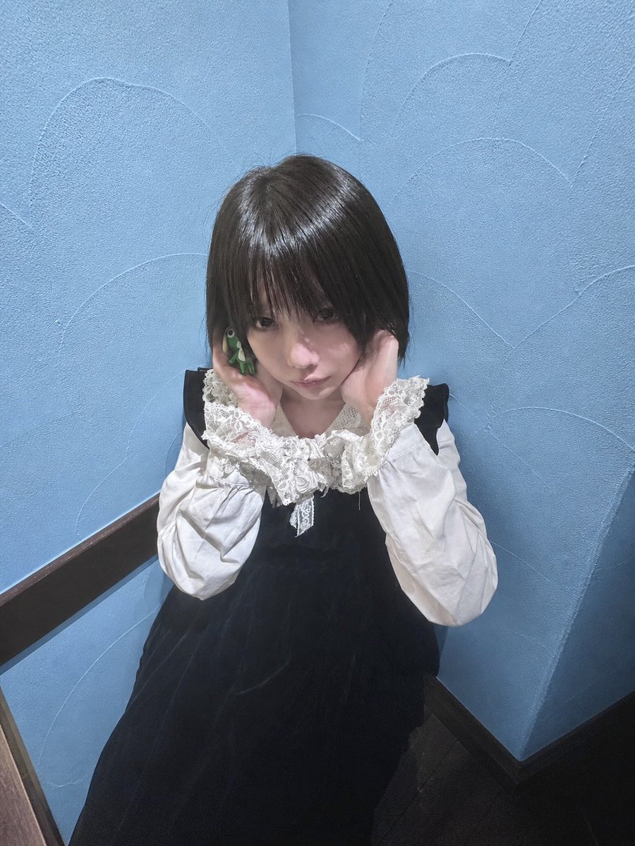 あの tweet media