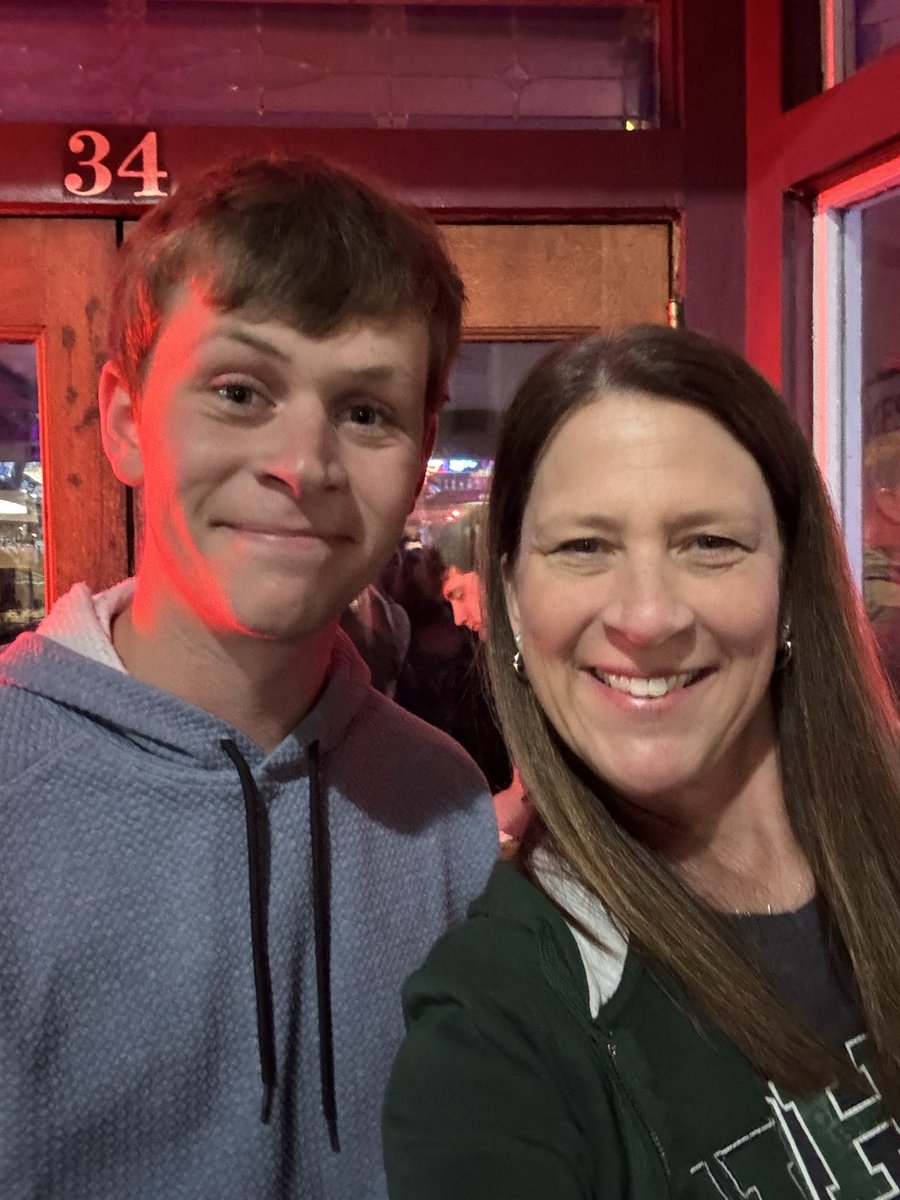AngRudy11's tweet photo. One last weekend in Athens! https://t.co/T43VuieZzz