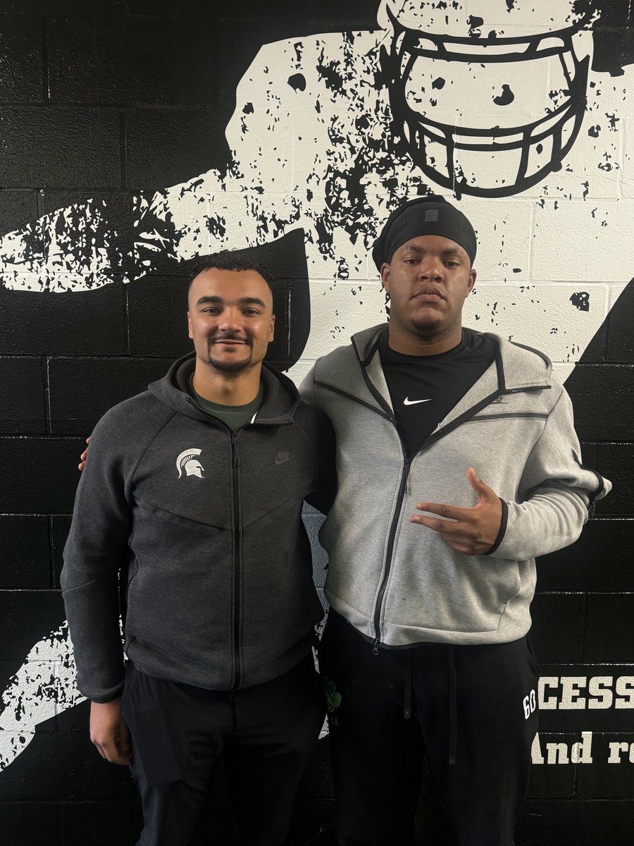 FCHSLions's tweet image. Thank you to @CoachSpalding_ and @MSU_Football for stopping into Carnesville, GA and recruiting the Lions! #GoLions #RTR @cgholland @Coach_Hardy12 @KennanBurtch