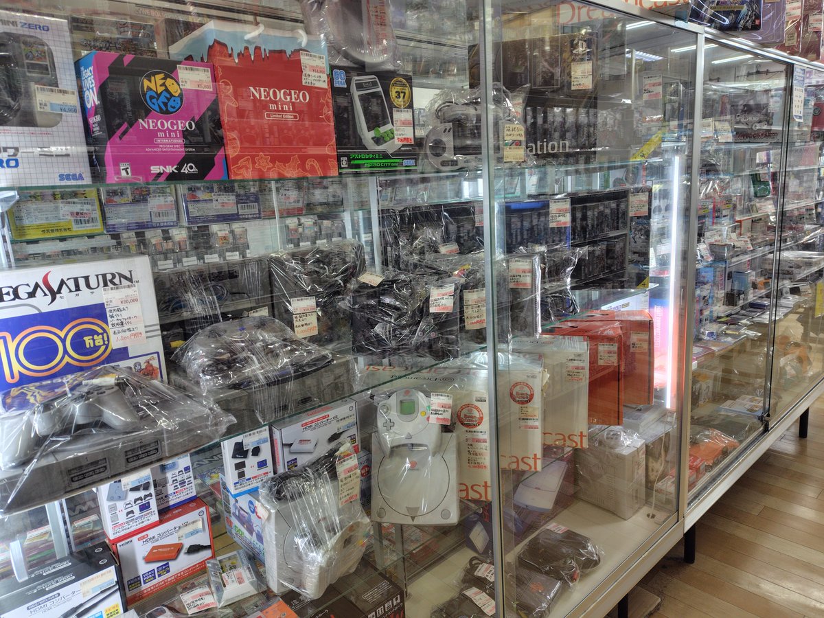 mmk_kingdom's tweet image. ゲーム機本体各種ご用意しております！
ゲーム機本体のお買い求めは桃太郎王国習志野店へ
ご来店お待ちしております！
＃PS5
＃PS4
PS3
PS2
PSP
DS
3DS
GBA
XBOXシリーズ
セガサターン　
ドリームキャストなど