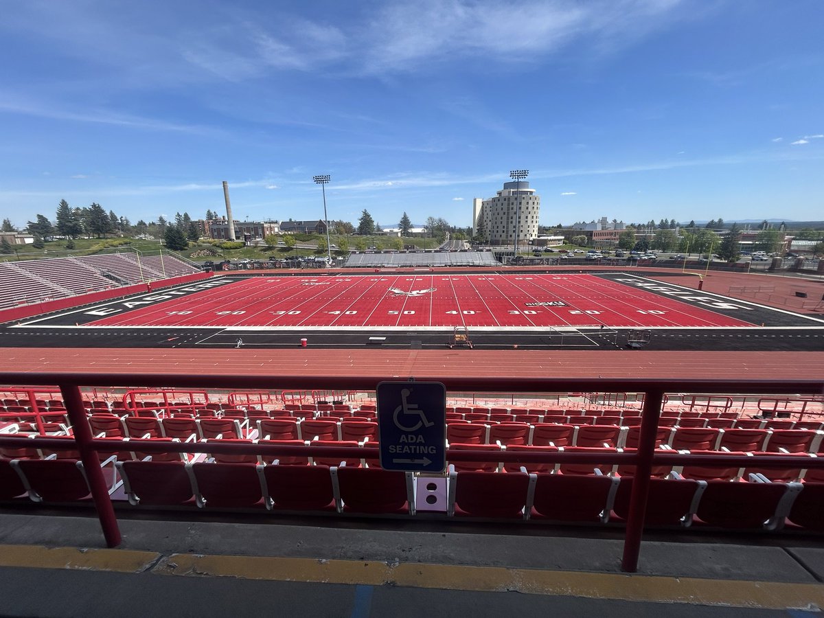prestonpatt09's tweet photo. Thank you @EWUFootball and @Coach_CPadilla for the unofficial visit had a great time up in Spokane! https://t.co/J2yyThnM4g