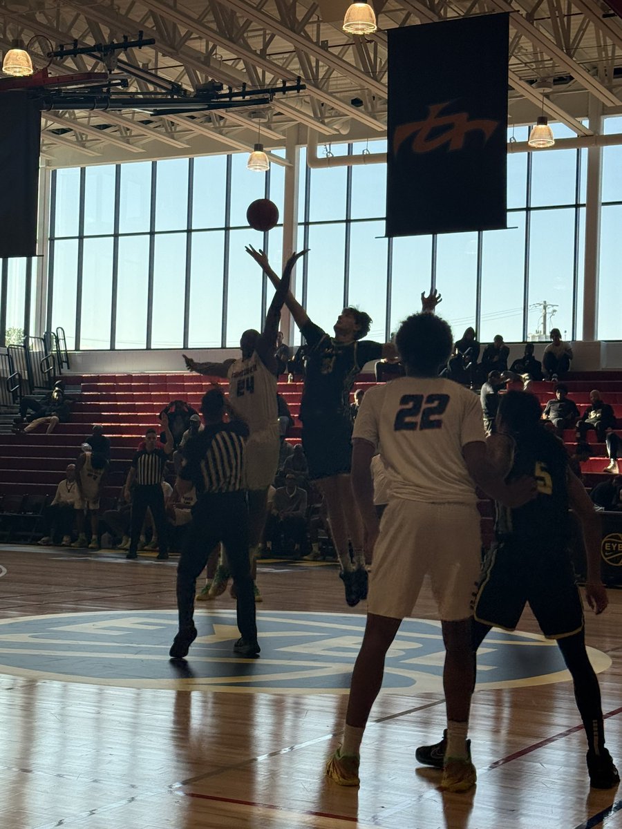 Capitol Hoops tweet media