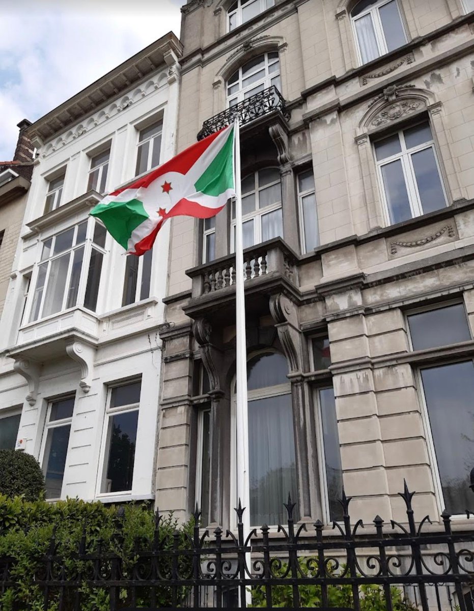 NtahirajaThren1's tweet image. En cette journée du 1er mai 2026 dédiée à la Fête internationale du Travail et des Travailleurs, j’ai l’honneur de présenter mes félicitations, remerciements, encouragements, compliments et gratitudes à tous les membres du personnel de l’Ambassade de #Burundi à Bruxelles, pour