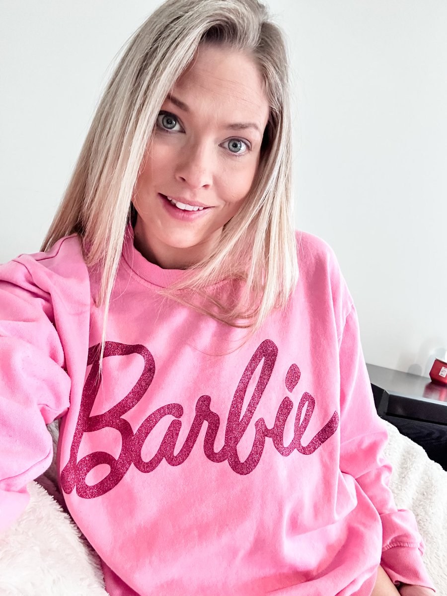 BallerBarbie16's tweet image. Smiles, sparkles, and Barbie vibes ✨

#Barbie #weekend  #girls #blonde