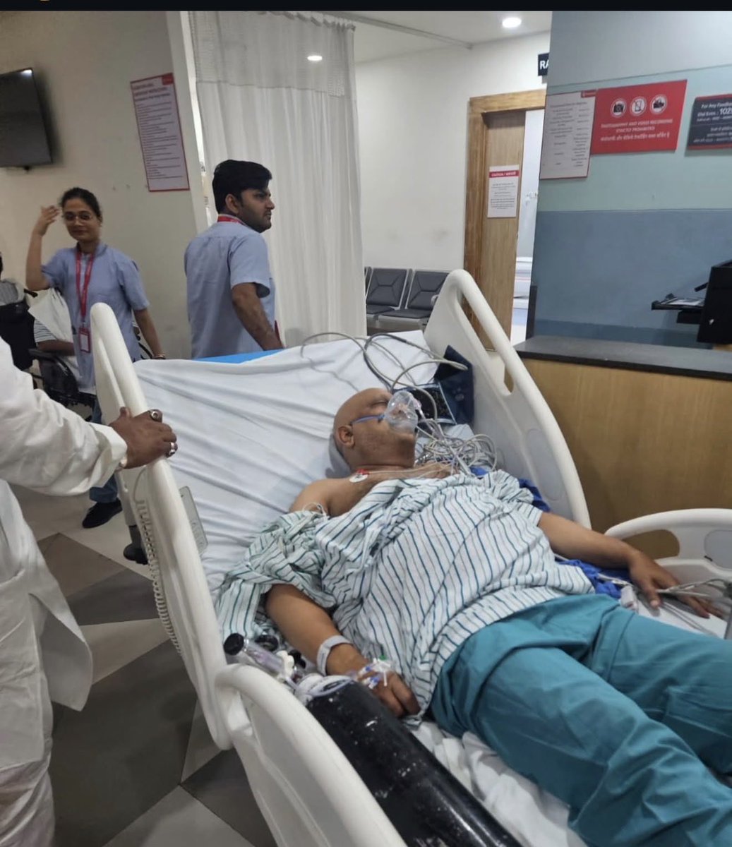बहुत ही संघर्षशील और मेहनती हैं <a href="/kashikirai/">Ajay Rai🇮🇳</a> भैया , 
पता चला सोडियम डाउन हो गया ; और अस्पताल ले जाना पड़ा । 

भैया ; ईश्वर आपको जल्द ही स्वस्थ करें ।