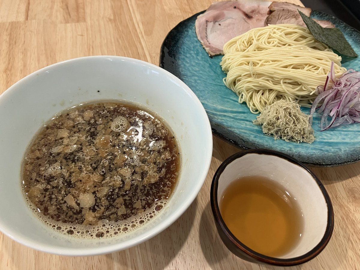 地球の中華そば【公式】 tweet media