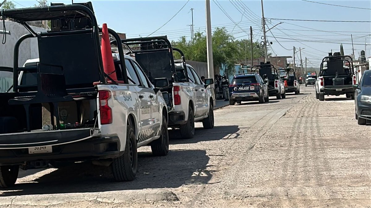 🔴Localizan siete cuerpos en la comunidad de Mesillas, Tepezalá, en Aguascalientes.

De acuerdo con autoridades, pertenecen a personas que fueron privadas de su libertad en Zacatecas.

📷<a href="/Resistenciags/">La Resistencia Aguascalientes</a>