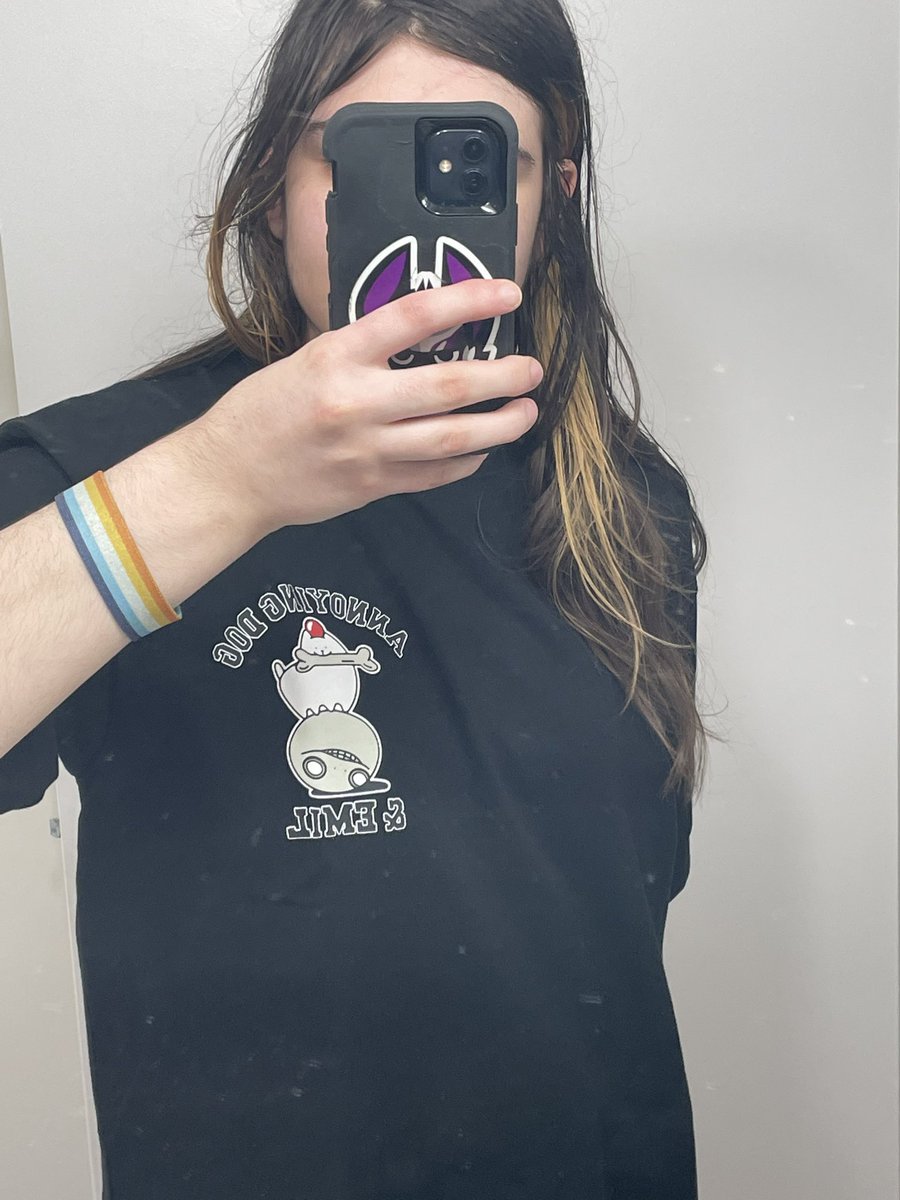 no___seven's tweet photo. //helloooo new shirt https://t.co/HDiGN9HBVp