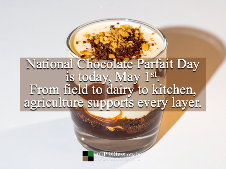 AGPConsult's tweet image. Chocolate parfait 🍫🥄

Dairy
Cocoa
Grain
Fruit

All agriculture

#ChocolateParfaitDay #Ag #FarmToTable