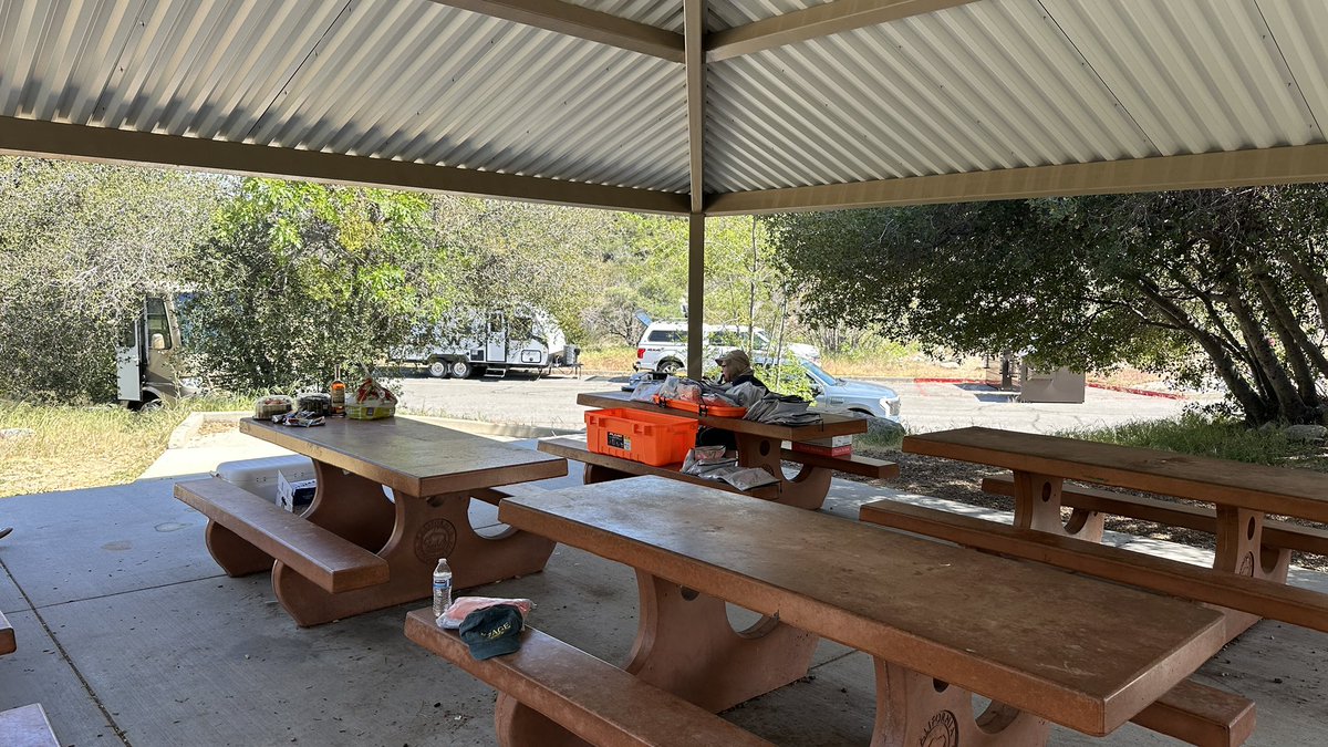 K7AGE's tweet image. HRCC campout is being set up #hamradio