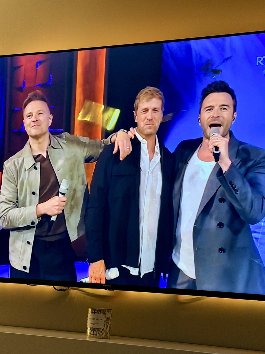 RonanAmy's tweet image. @NickyByrne @ShaneFilan @KianEganWL @westlifemusic @RTELateLateShow what a performance. Roll on the tour #25years