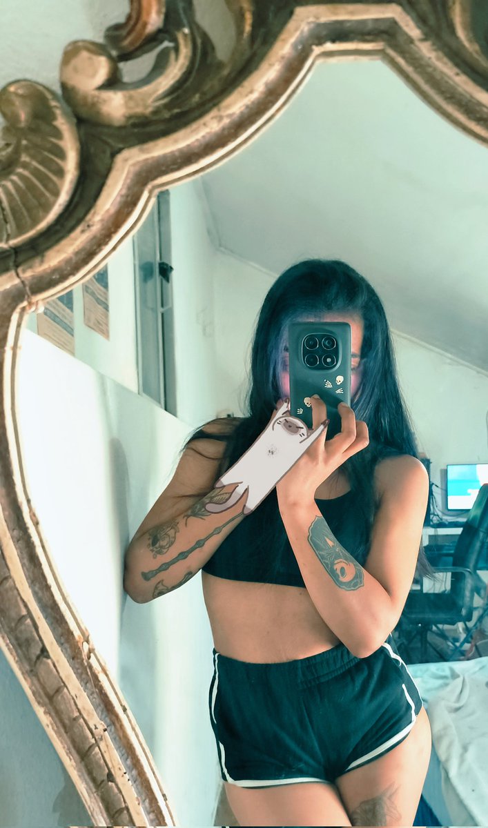 Shy Girl tweet media