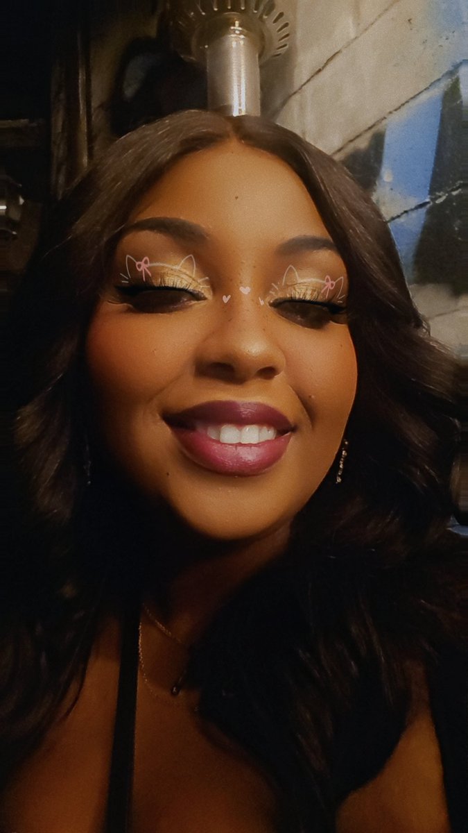 JMastique_'s tweet photo. I need to smle more often! Smile looks good on me😁😁 https://t.co/90ssZ5Hv7A