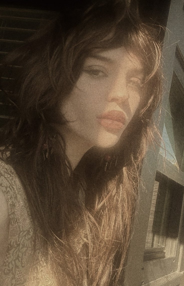 sacriledgial's tweet photo. ᅠ
ᅠ
ᅠ
   
ᅠ        we  should  kiss.
ᅠ
   
ᅠ
ᅠ https://t.co/LJFYEg5GKs