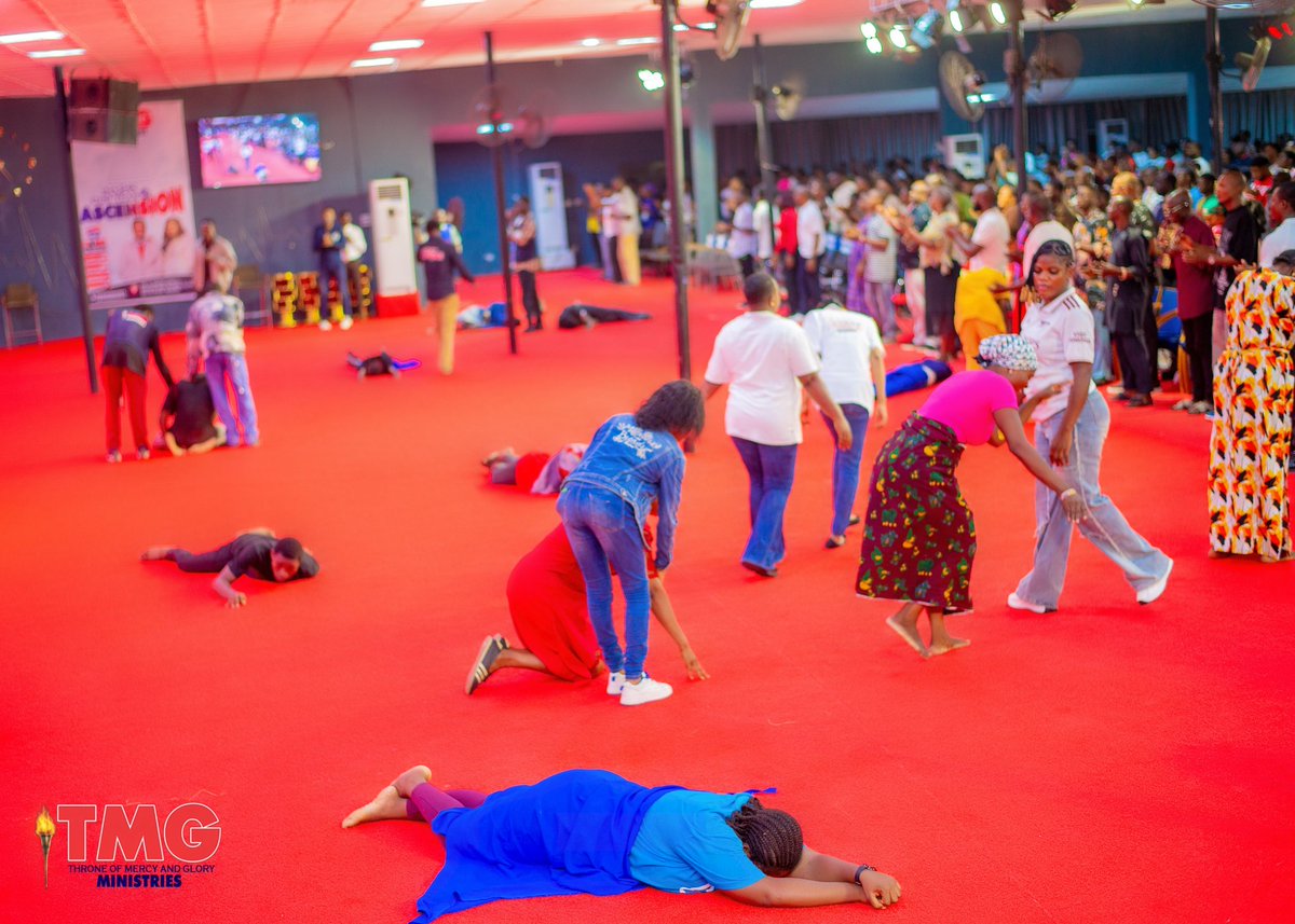 TMGministry15's tweet photo. I COMMAND ANGELS TO LOOSE ALL YOUR BLESSINGS THAT ARE STILL TIED IN JESUS MIGHTY NAME!!!
#Prayer #TMGMINISTRIES #church #PropheticDeclaration #prophecy #ACTIVEGRACE #prophetomoghene #nigeria https://t.co/XPwt50V5A3