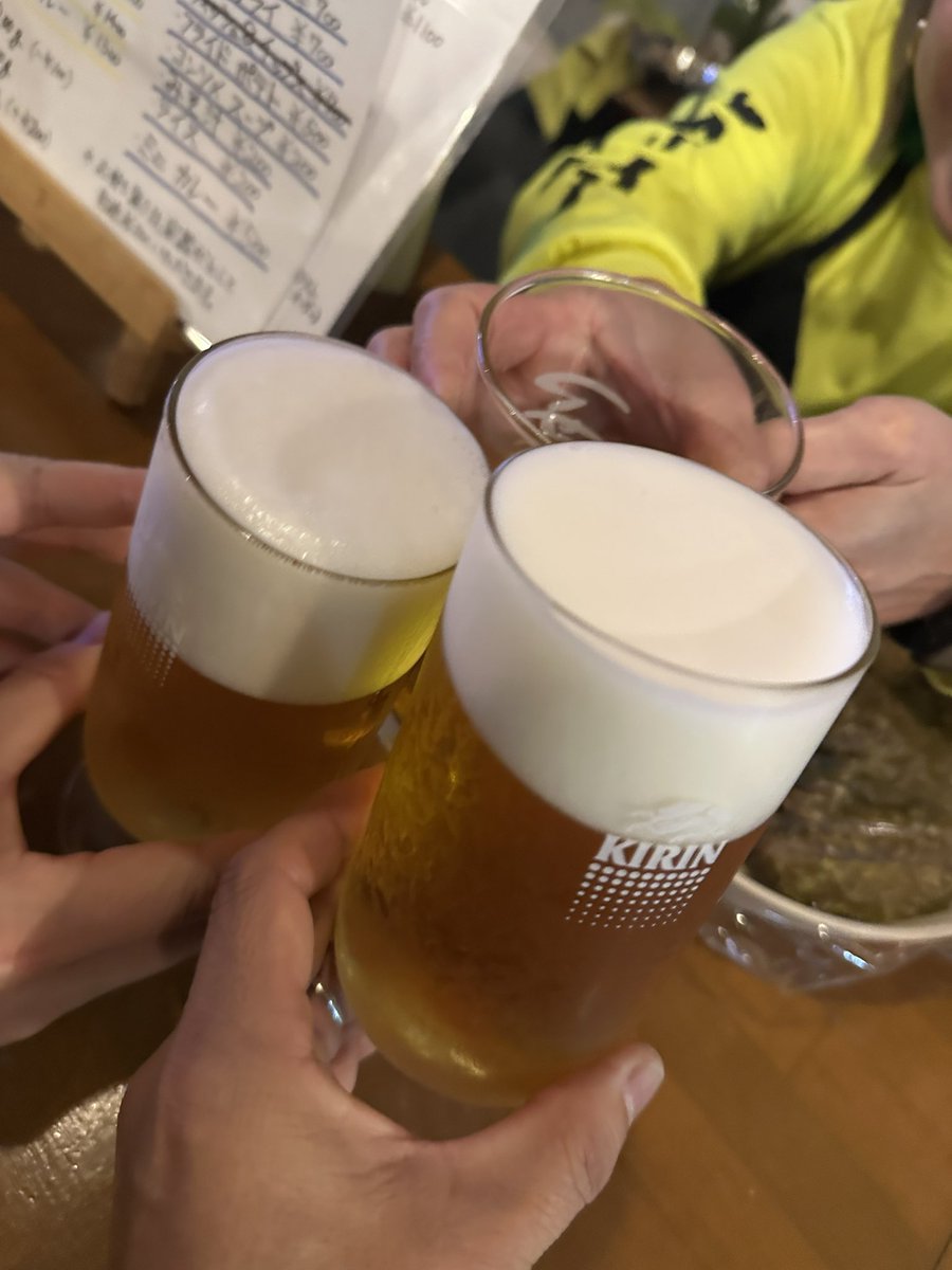 sirochusuki's tweet photo. 🎂7周年おめでとうございますー‼️🎉
あっという間の6時間⁉️
美味しゅうございました‼️
楽しゅうございました‼️
#barLIVE https://t.co/ttd5P6r4xK